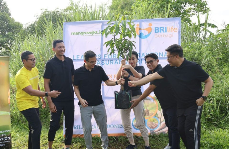 PT Asuransi BRI Life Laksanakan Penanaman Pohon Multi-Purpose Tree ...